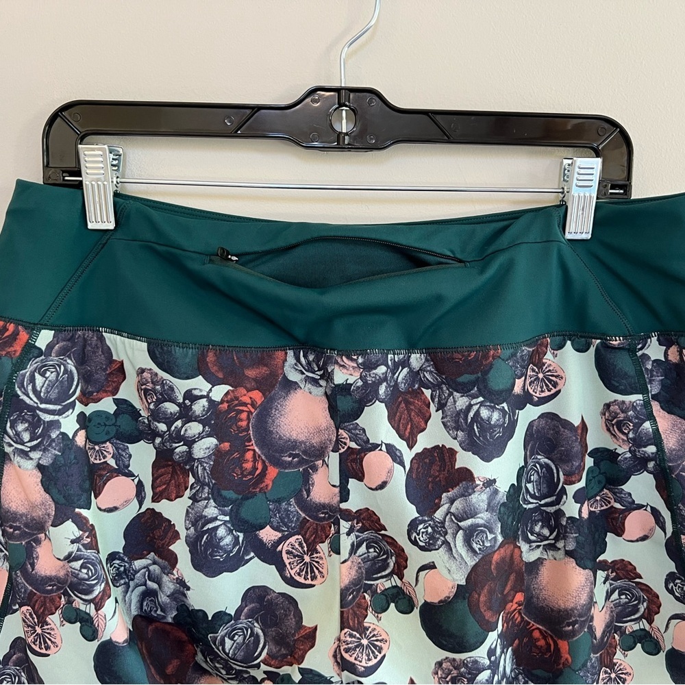 Oiselle Special Edition Long Roga Botanical 6" Running Shorts, Teal Green, 10 - Picture 6 of 11